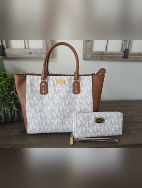Michael Kors White and Brown Signature Tote with Wallet
